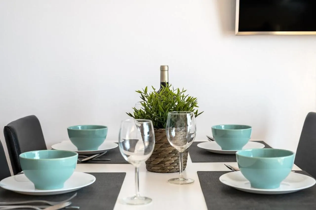 Las Palmas 4B Oasis Properties Nerja 0*,  Spagna